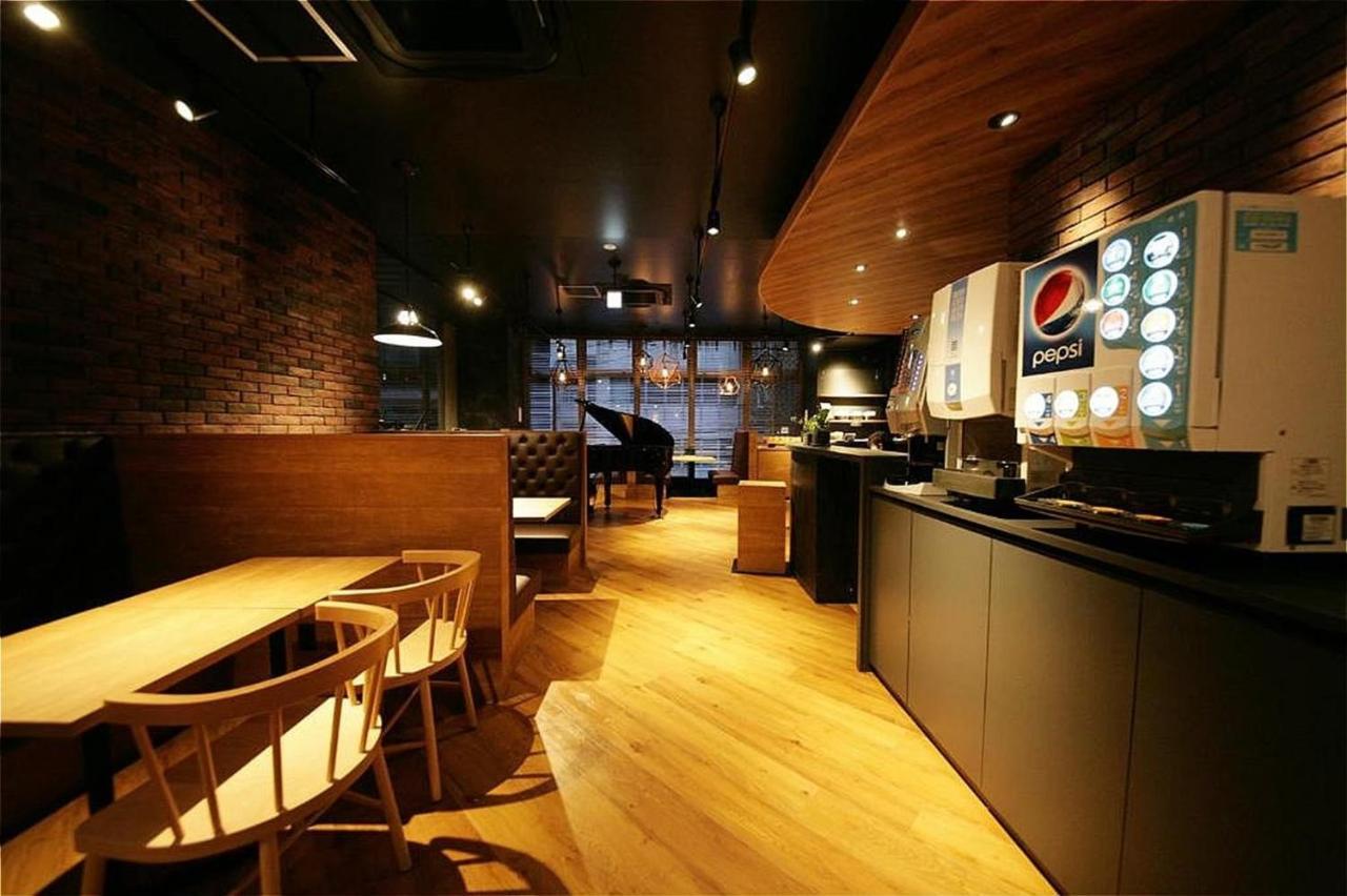 Toho Hotel Fukuoka Tenjin / Vacation Stay 78155 Екстериор снимка